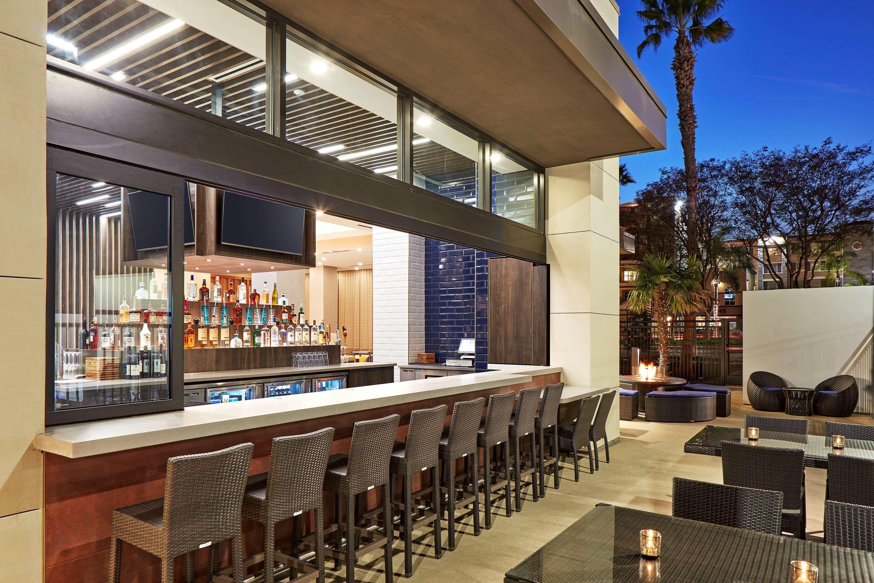 Cambria Hotel & Suites Anaheim Resort Area Esterno foto