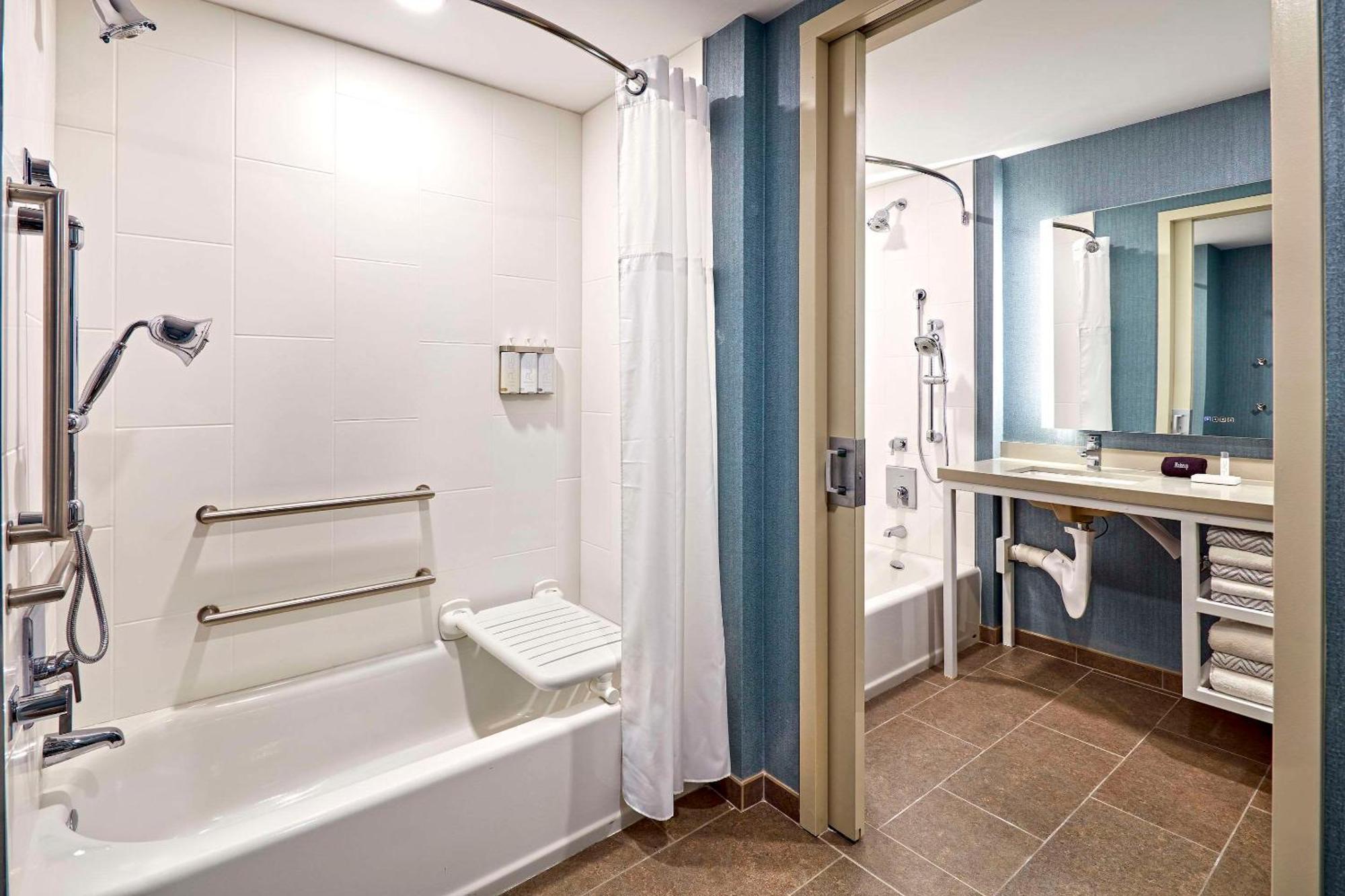 Cambria Hotel & Suites Anaheim Resort Area Esterno foto